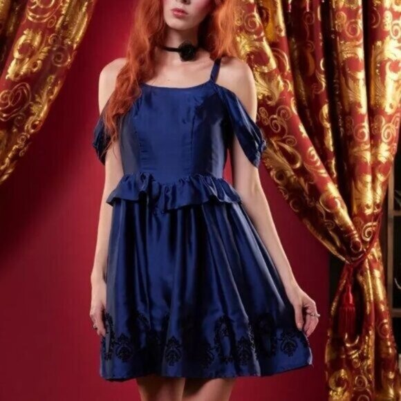 Hot Topic Interview With The Vampire Claudia Lace-Up Dress S NEW Blue Cosplay - Picture 1 of 6